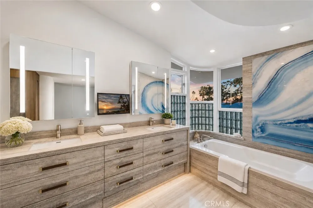 594 Cliff Drive Laguna Beach, CA 92651
