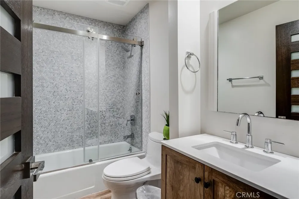 31321 Ceanothus Laguna Beach, CA 92651