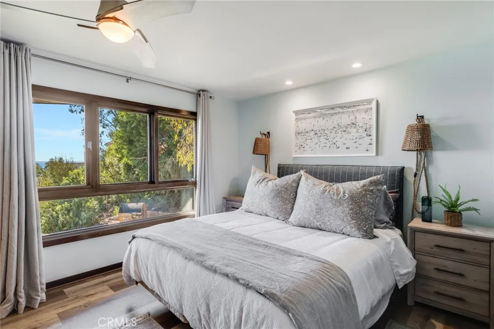 31321 Ceanothus Laguna Beach, CA 92651