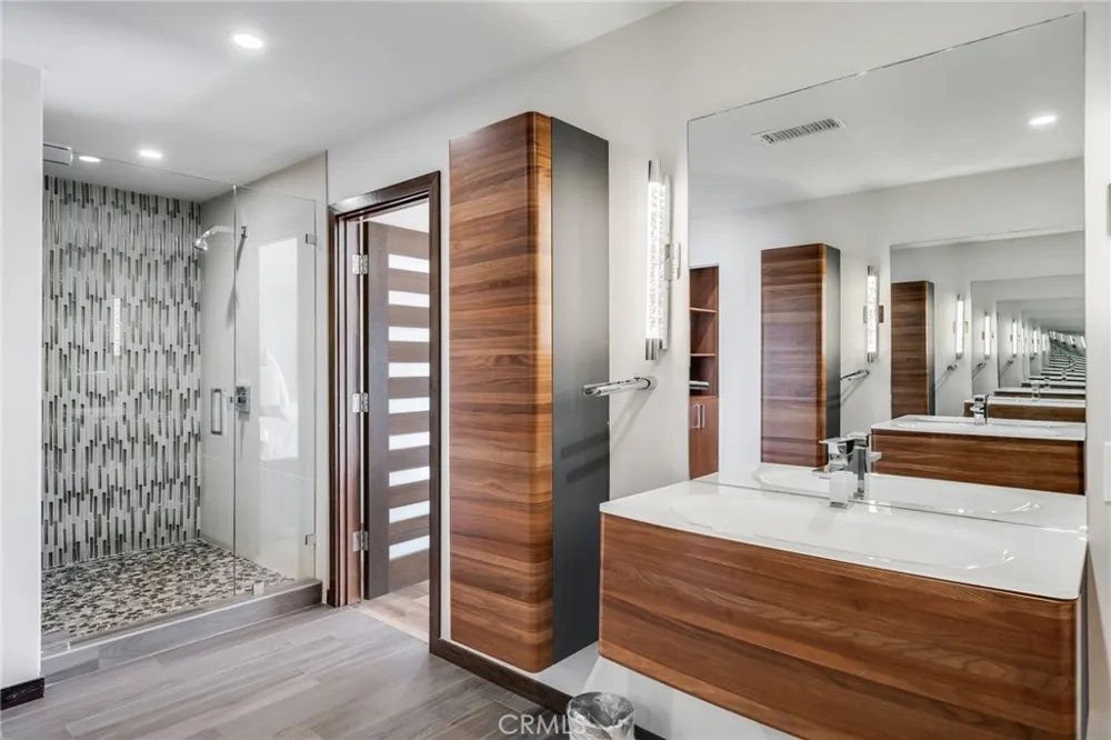 31321 Ceanothus Laguna Beach, CA 92651