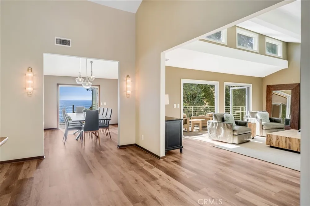 31321 Ceanothus Laguna Beach, CA 92651