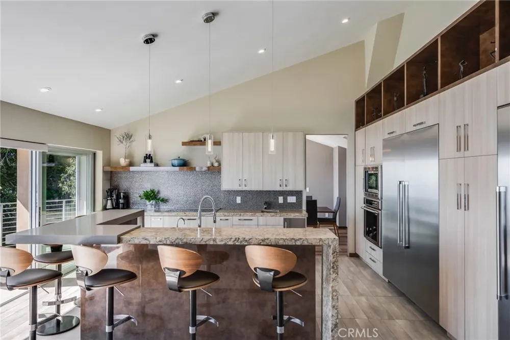 31321 Ceanothus Laguna Beach, CA 92651