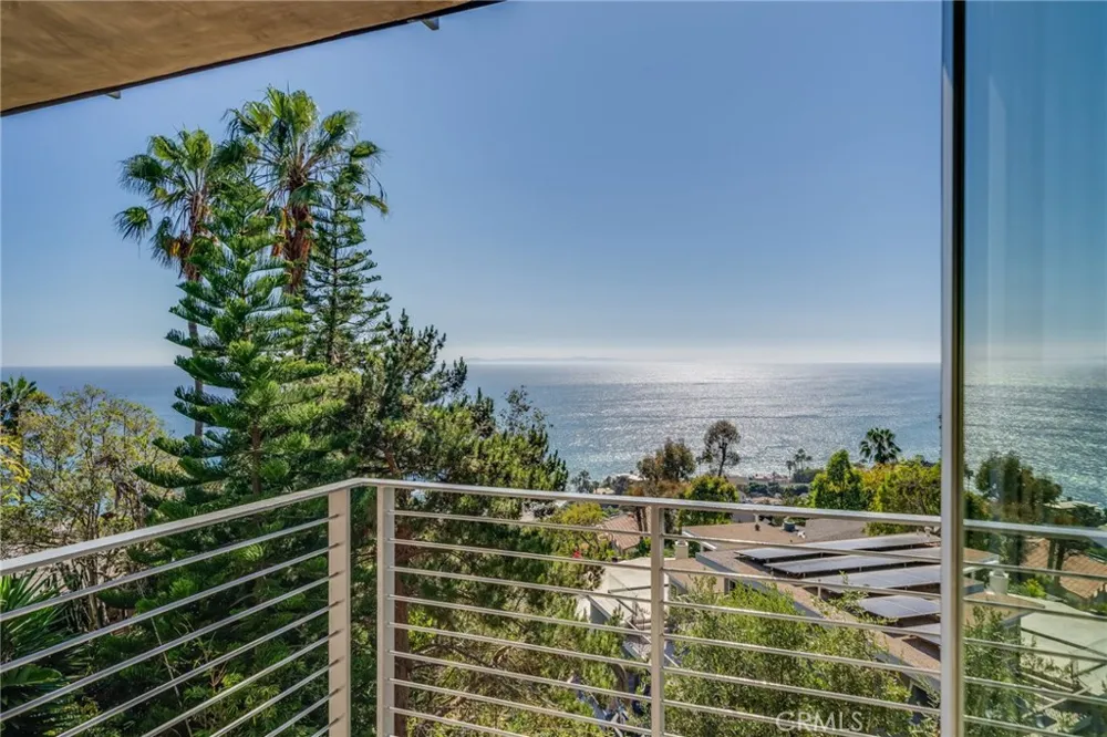 31321 Ceanothus Laguna Beach, CA 92651