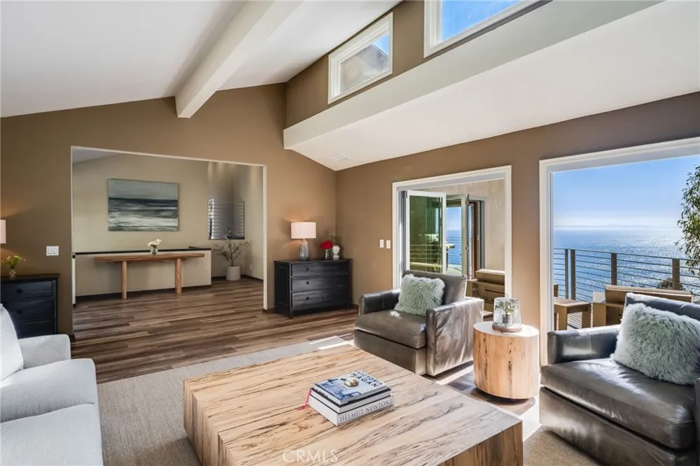 31321 Ceanothus Laguna Beach, CA 92651