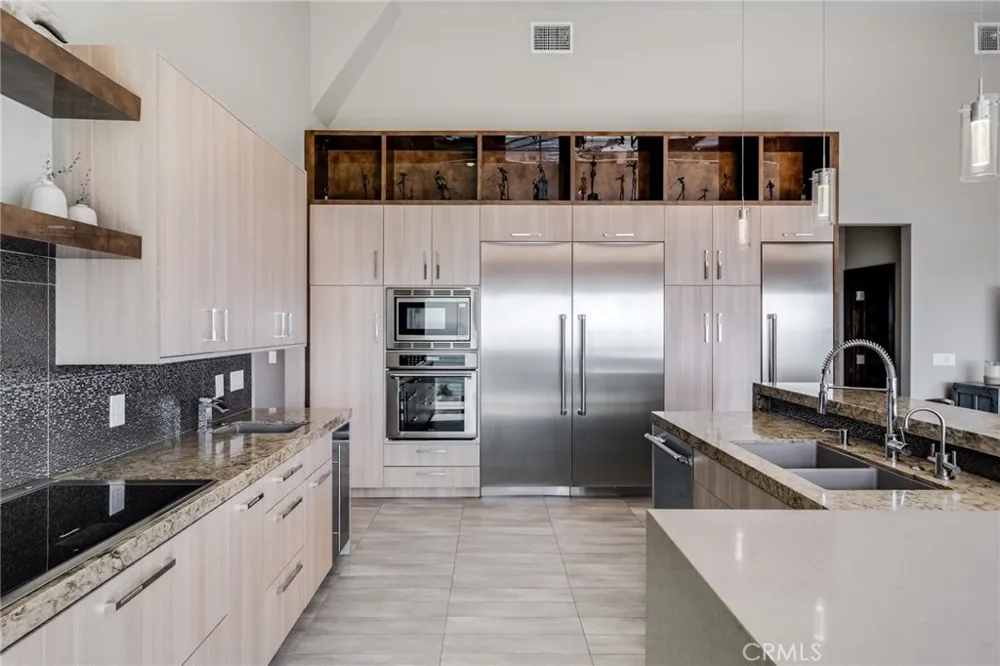 31321 Ceanothus Laguna Beach, CA 92651