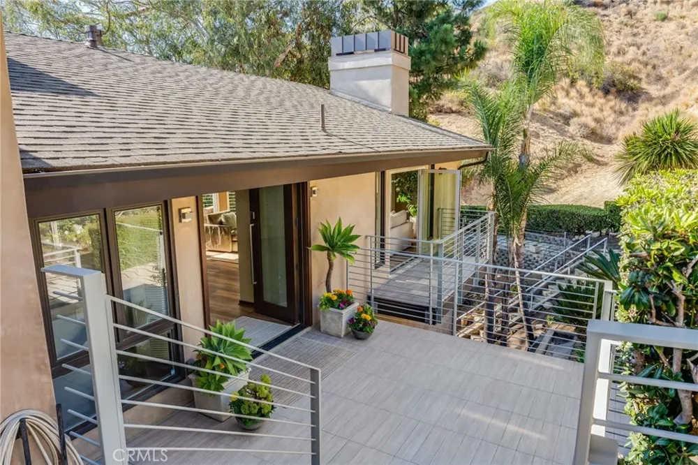 31321 Ceanothus Laguna Beach, CA 92651