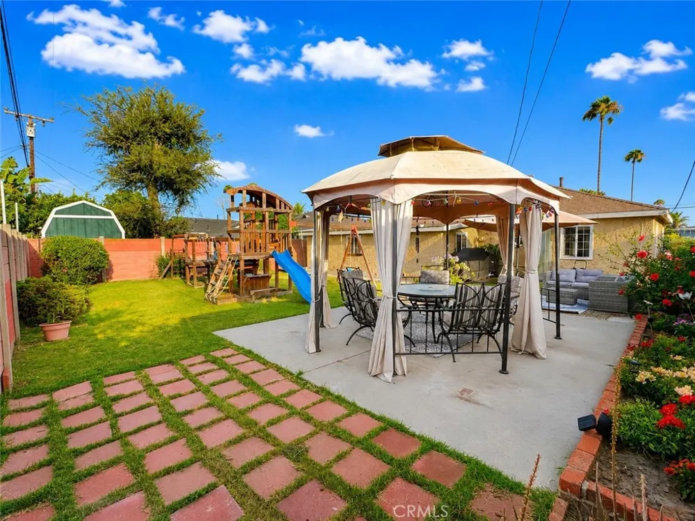 419 E 186th Street Carson, CA 90746