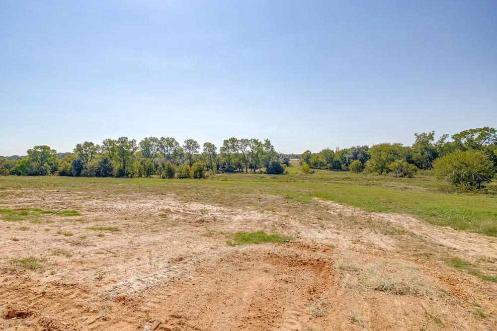 237 Kilkenny Road Poolville, TX 76487