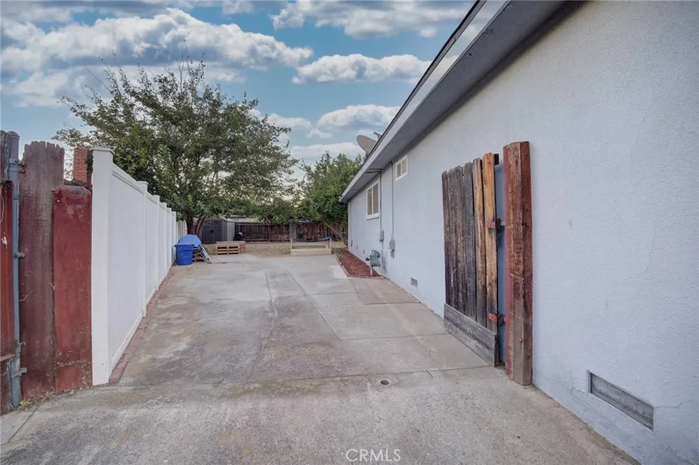 3849 E Dayton Avenue Fresno, CA 93726