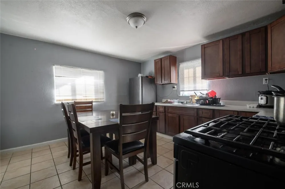 217 Rio Grande Avenue Modesto, CA 95351