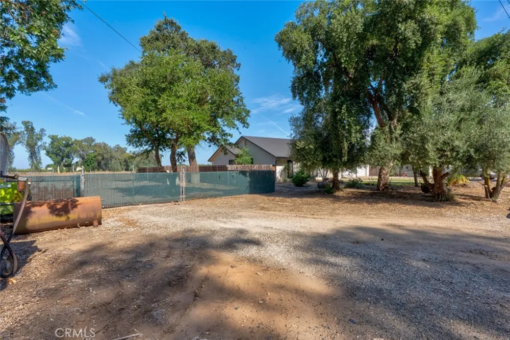 3289 Fresno Le Grand, CA 95333