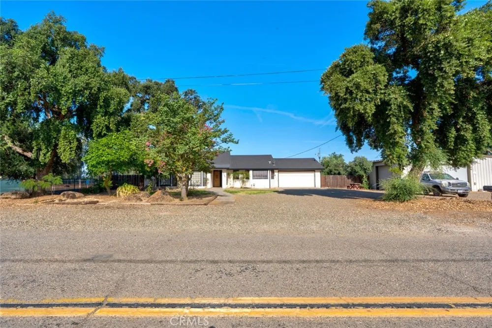 3289 Fresno Le Grand, CA 95333