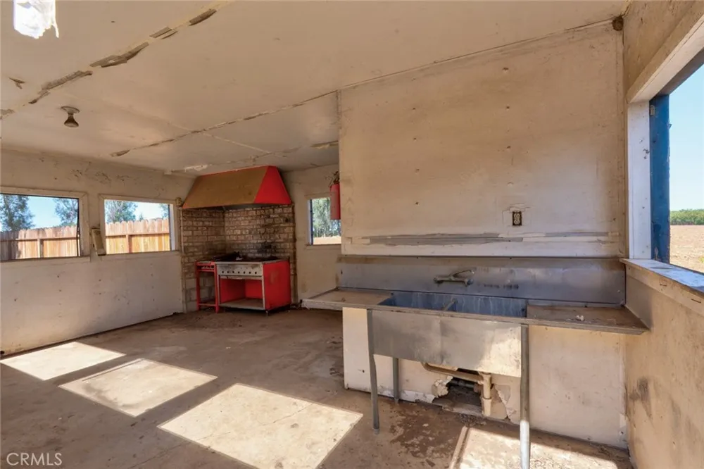 3289 Fresno Le Grand, CA 95333