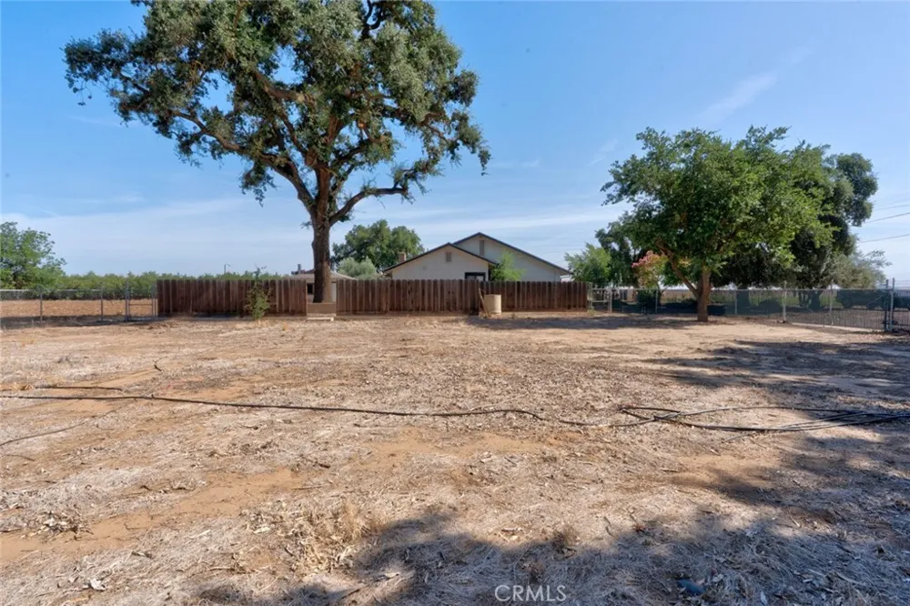 3289 Fresno Le Grand, CA 95333