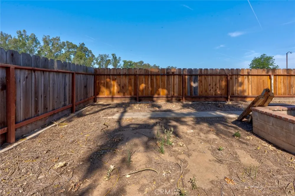 3289 Fresno Le Grand, CA 95333