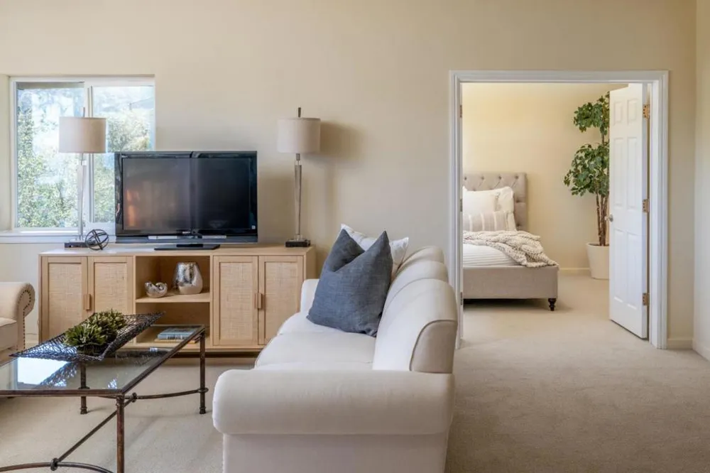25 Cielo Vista Drive Monterey, CA 93940