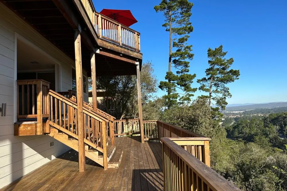 25 Cielo Vista Drive Monterey, CA 93940