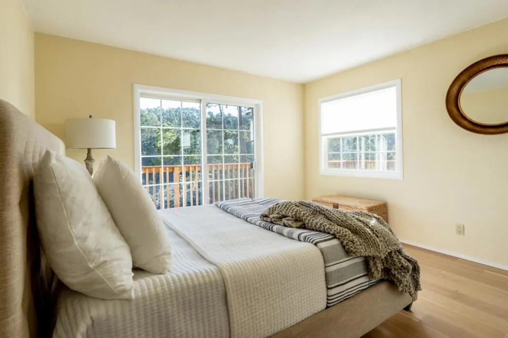 25 Cielo Vista Drive Monterey, CA 93940