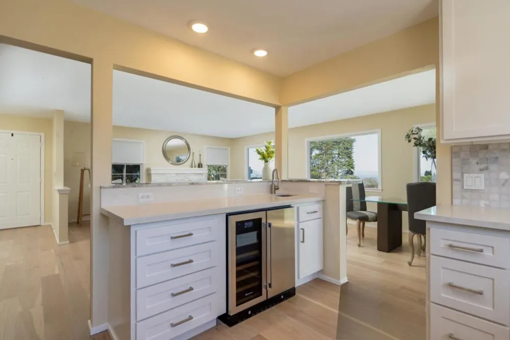 25 Cielo Vista Drive Monterey, CA 93940