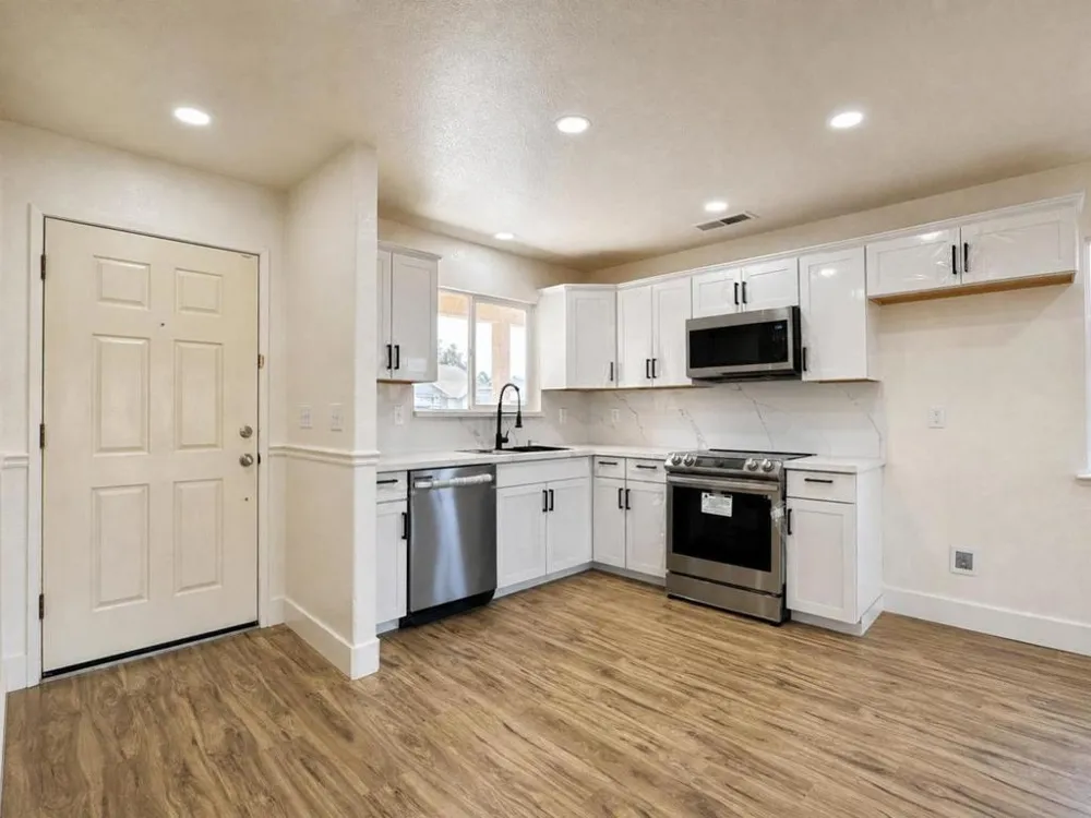 1574 Sun River Street Oakdale, CA 95361