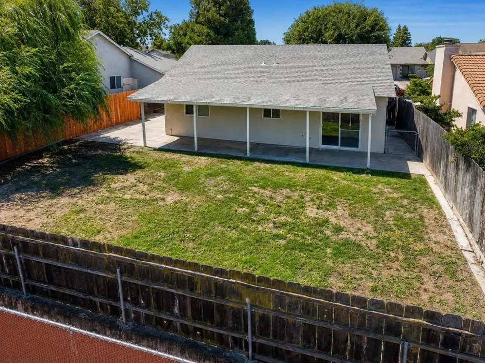 1574 Sun River Street Oakdale, CA 95361