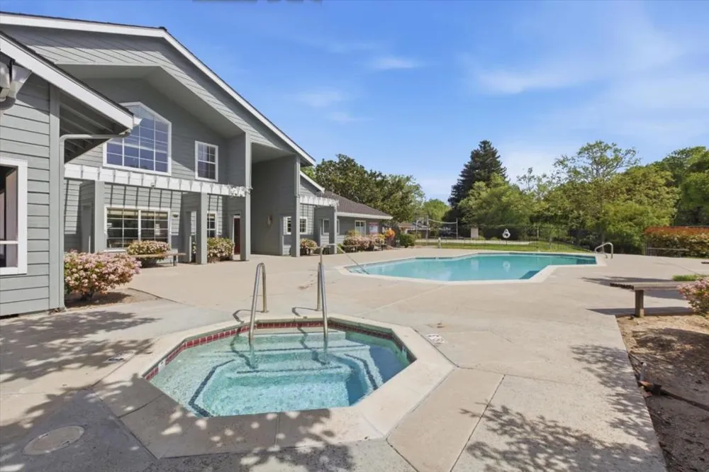 7595 Canyon Meadow Circle #H Pleasanton, CA 94588