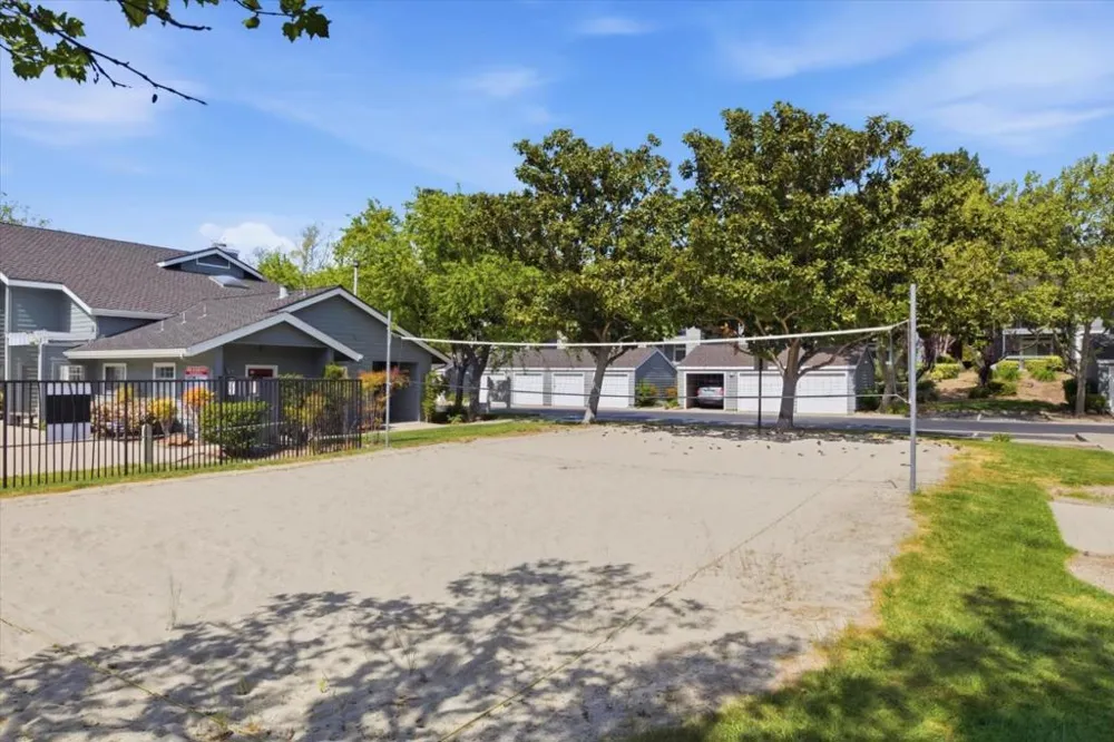 7595 Canyon Meadow Circle #H Pleasanton, CA 94588