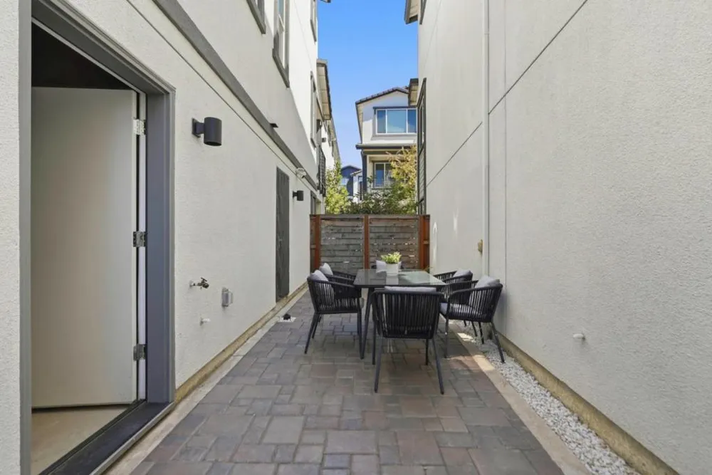 638 EUCALYPTUS WAY Alameda, CA 94501