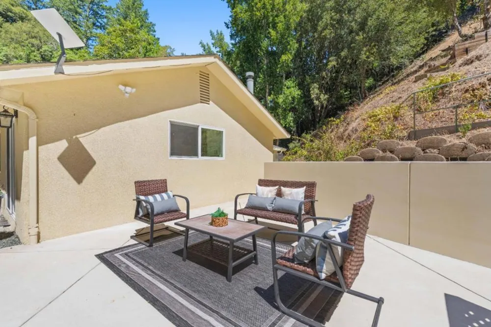 16500 Sanborn Road Saratoga, CA 95070