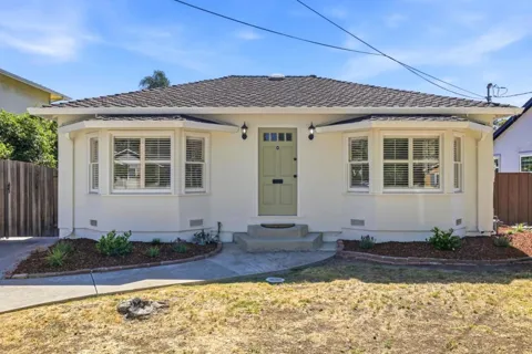 1845 Coastland Avenue