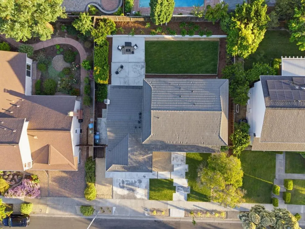 21570 Edward Way Cupertino, CA 95014