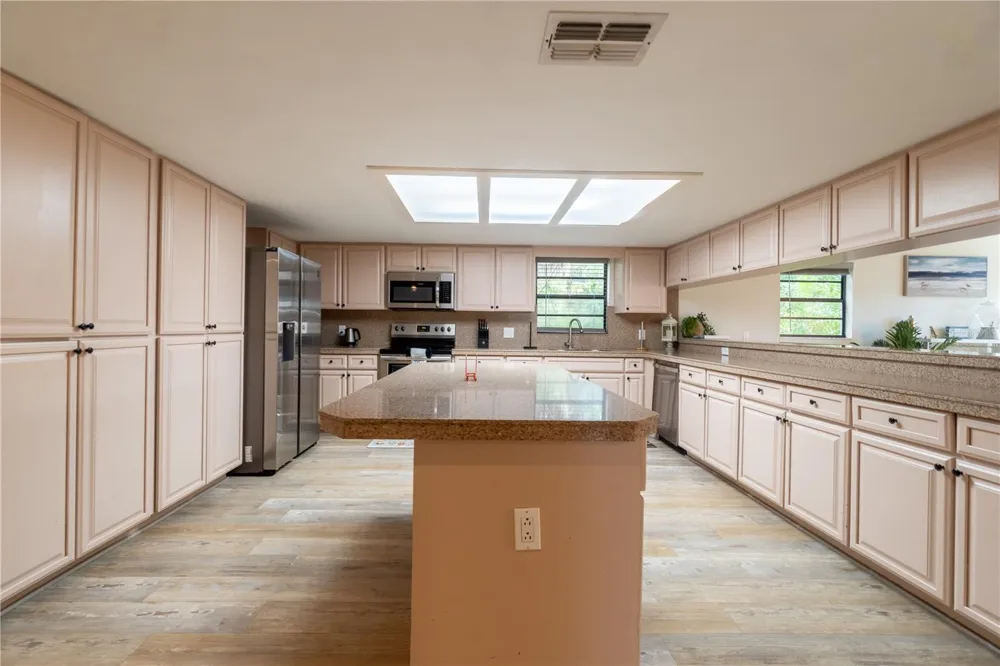 4003 BAYSIDE COURT Bradenton, FL 34210