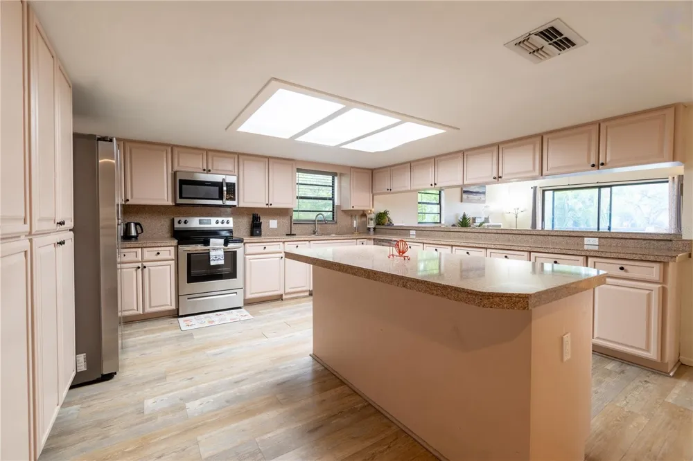 4003 BAYSIDE COURT Bradenton, FL 34210