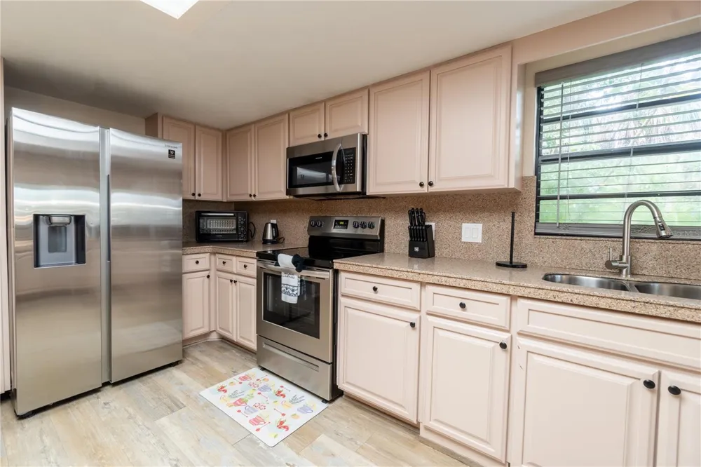 4003 BAYSIDE COURT Bradenton, FL 34210