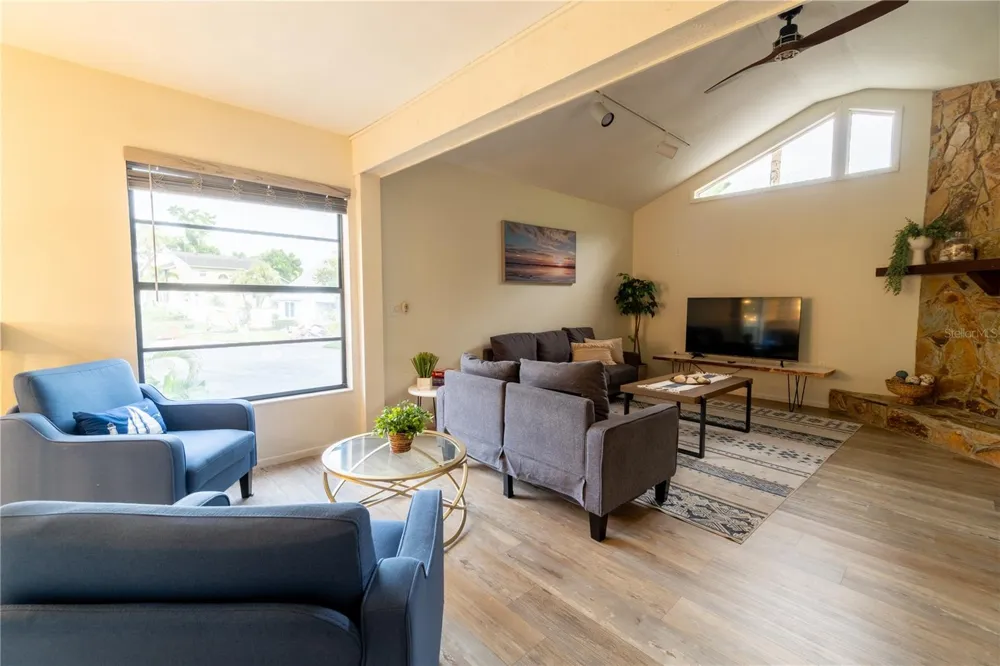 4003 BAYSIDE COURT Bradenton, FL 34210