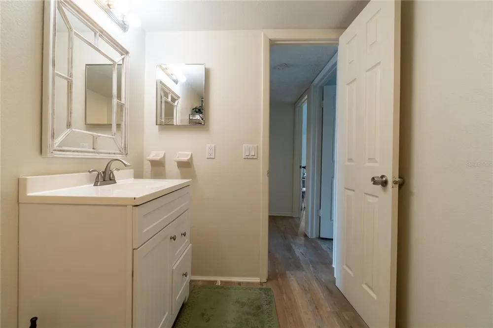 4003 BAYSIDE COURT Bradenton, FL 34210