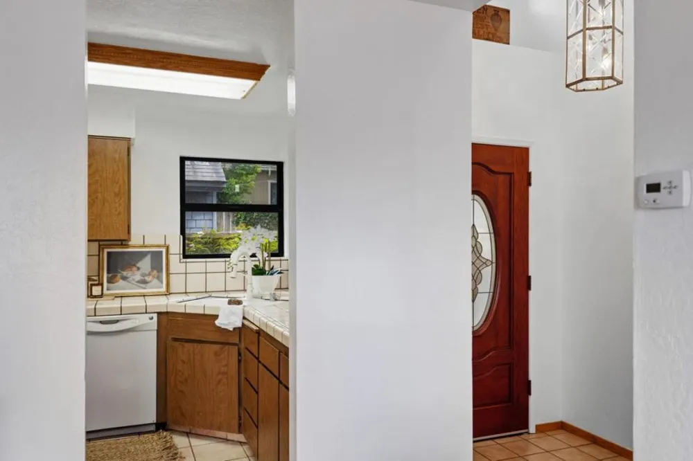 917 Fountain Avenue Pacific Grove, CA 93950