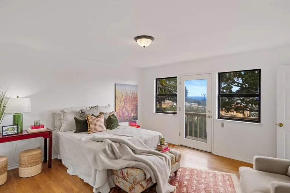 917 Fountain Avenue Pacific Grove, CA 93950