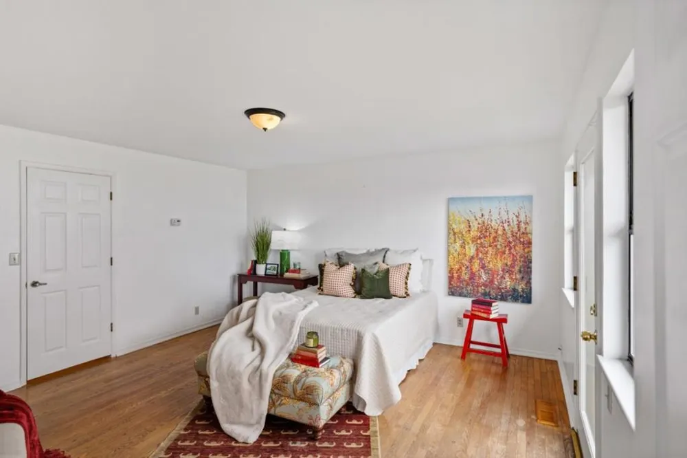 917 Fountain Avenue Pacific Grove, CA 93950