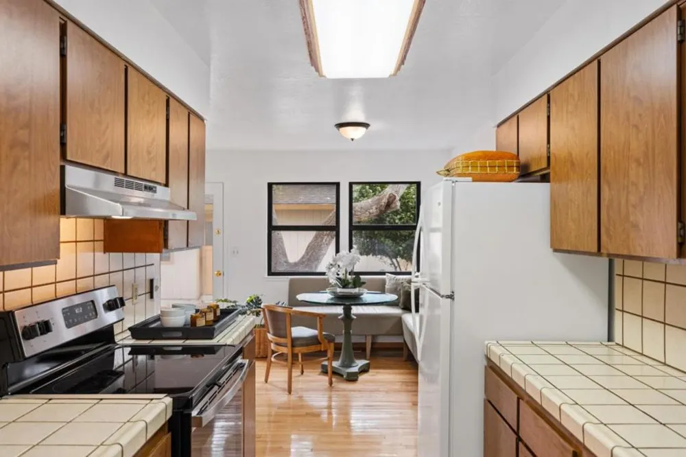 917 Fountain Avenue Pacific Grove, CA 93950
