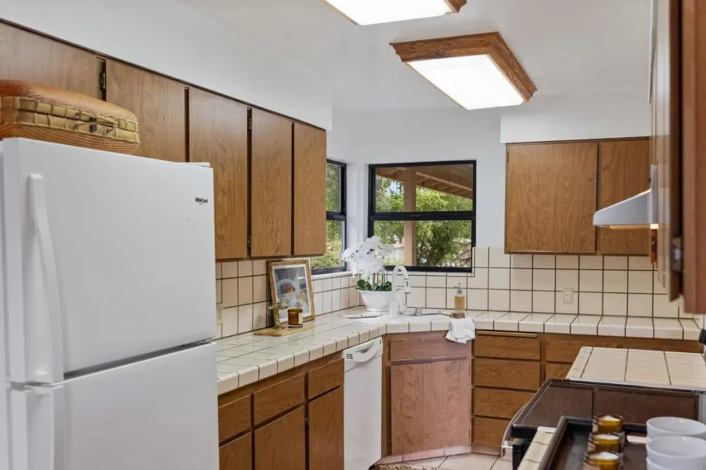 917 Fountain Avenue Pacific Grove, CA 93950