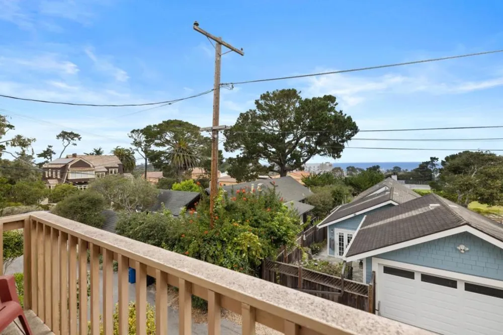 917 Fountain Avenue Pacific Grove, CA 93950