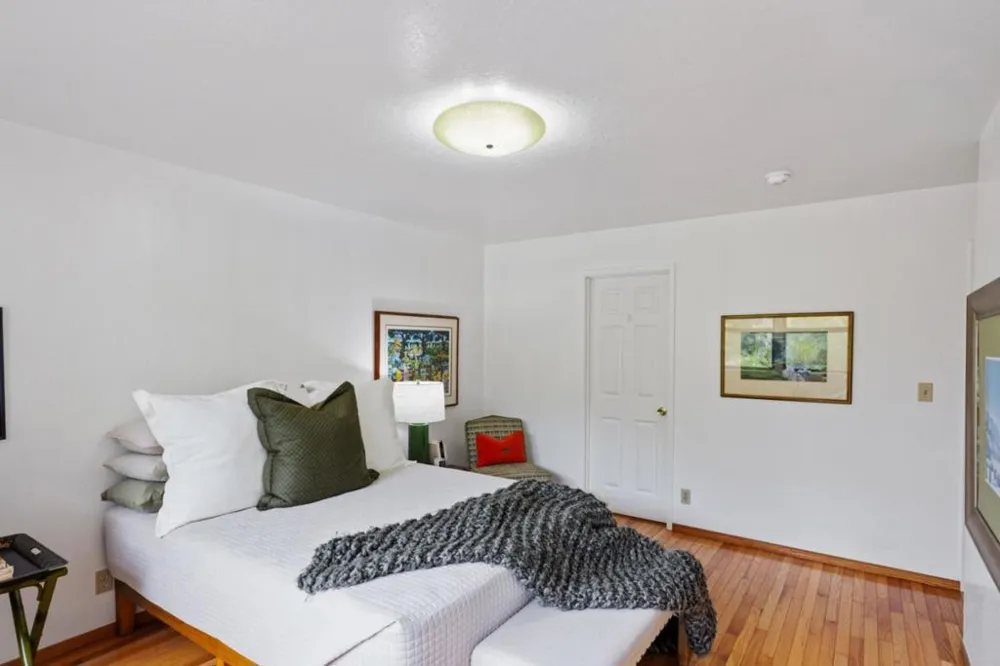 917 Fountain Avenue Pacific Grove, CA 93950