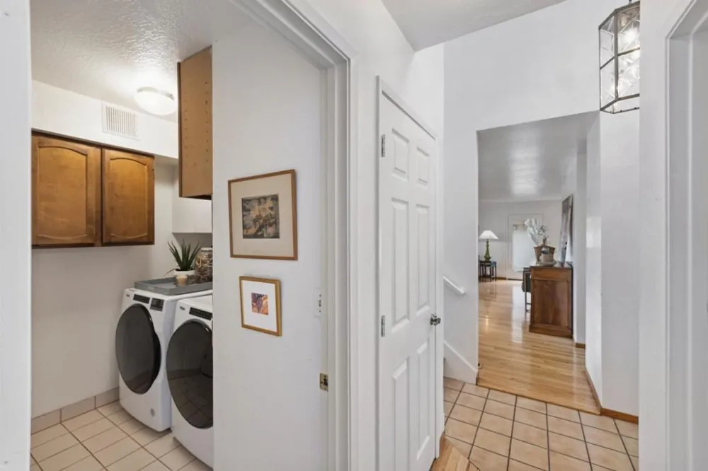 917 Fountain Avenue Pacific Grove, CA 93950