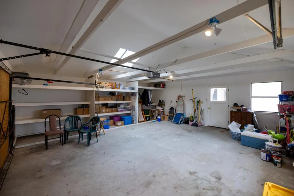 917 Fountain Avenue Pacific Grove, CA 93950