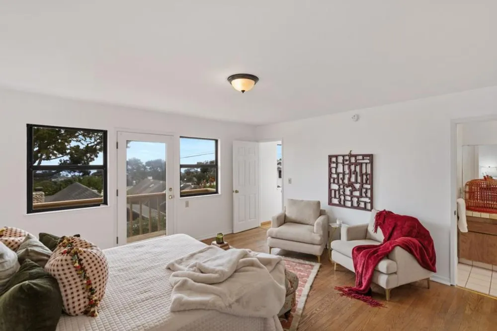 917 Fountain Avenue Pacific Grove, CA 93950