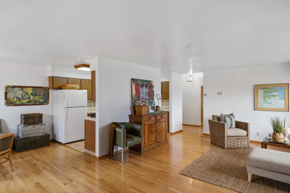 917 Fountain Avenue Pacific Grove, CA 93950