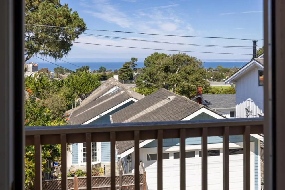 917 Fountain Avenue Pacific Grove, CA 93950