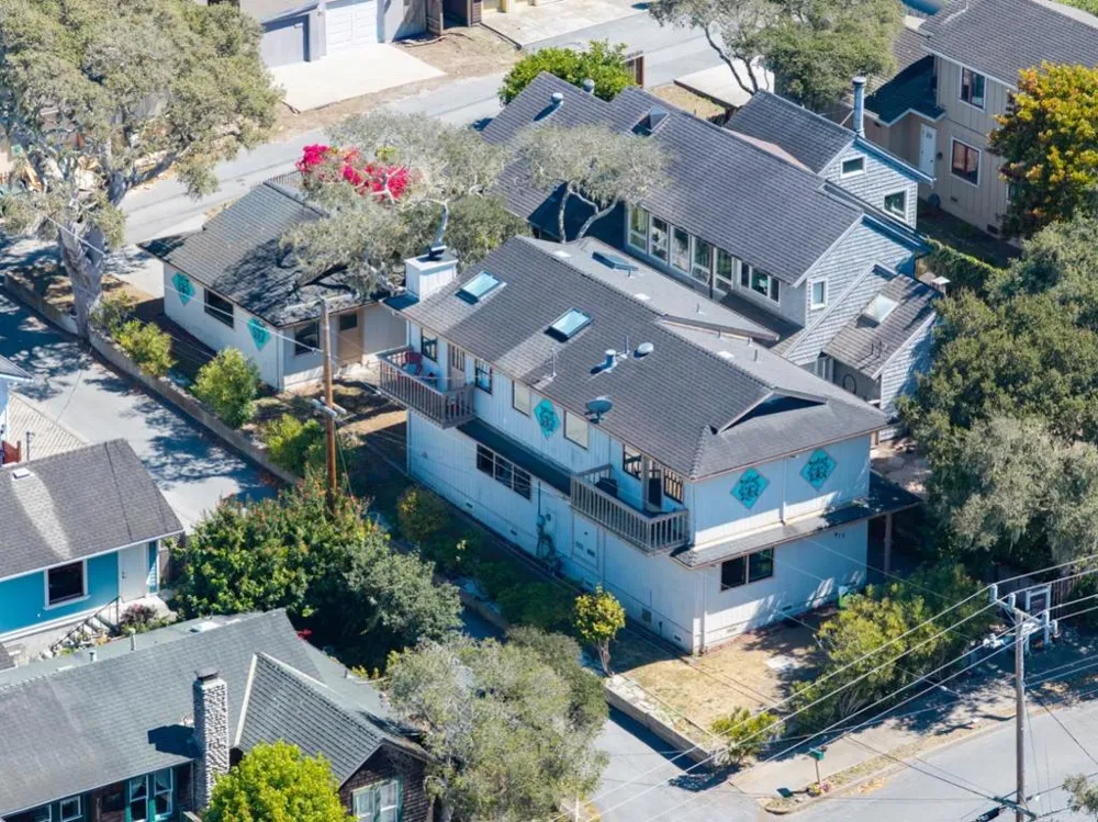 917 Fountain Avenue Pacific Grove, CA 93950