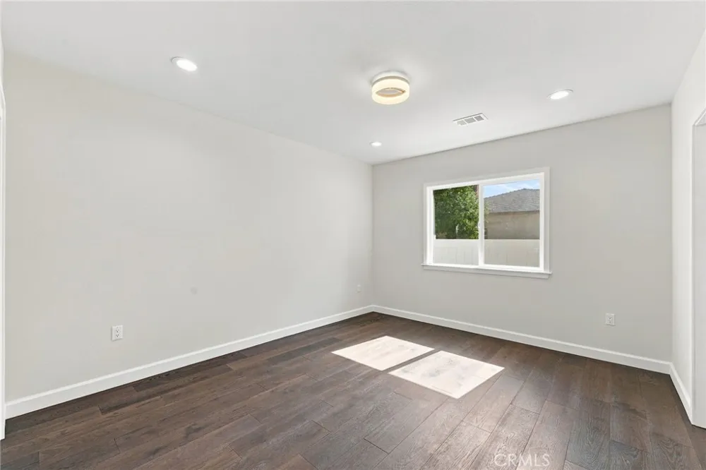 3738 Blanche Pasadena, CA 91107